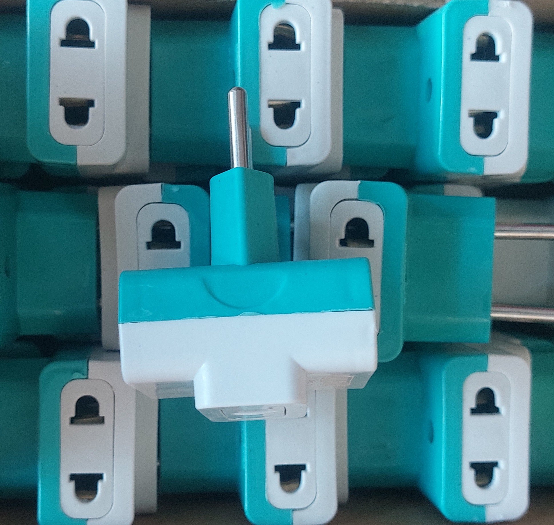 مشترك ثلاثى عادى