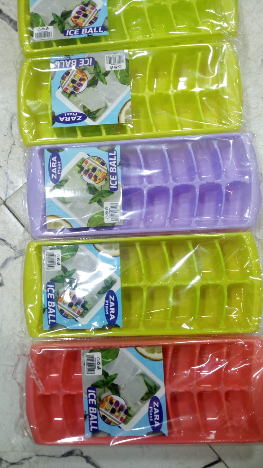 قالب ثلج بلاستيك