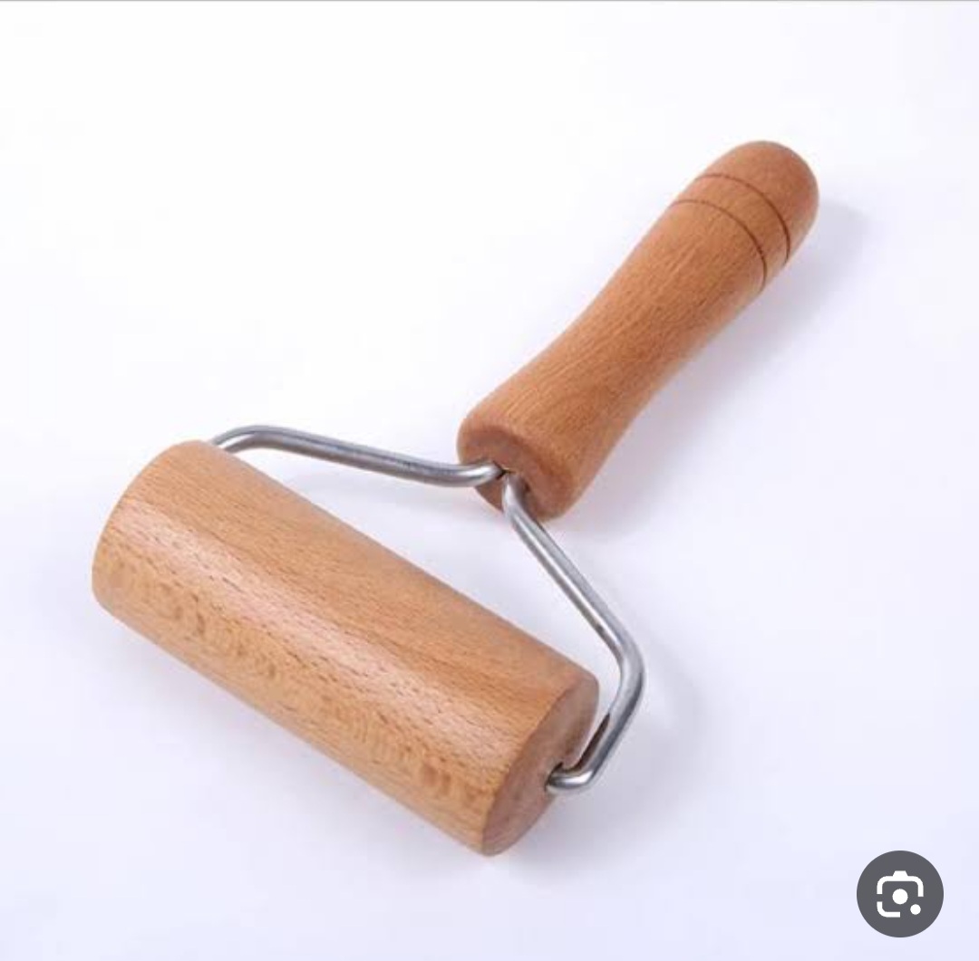 فرادة عجين خشب لوكس