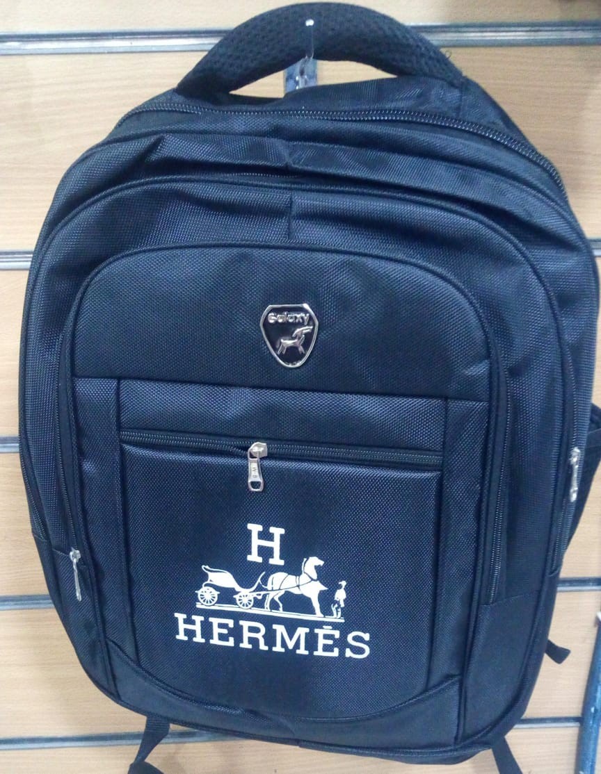 شنطة لاب توب 19 2 ماركات