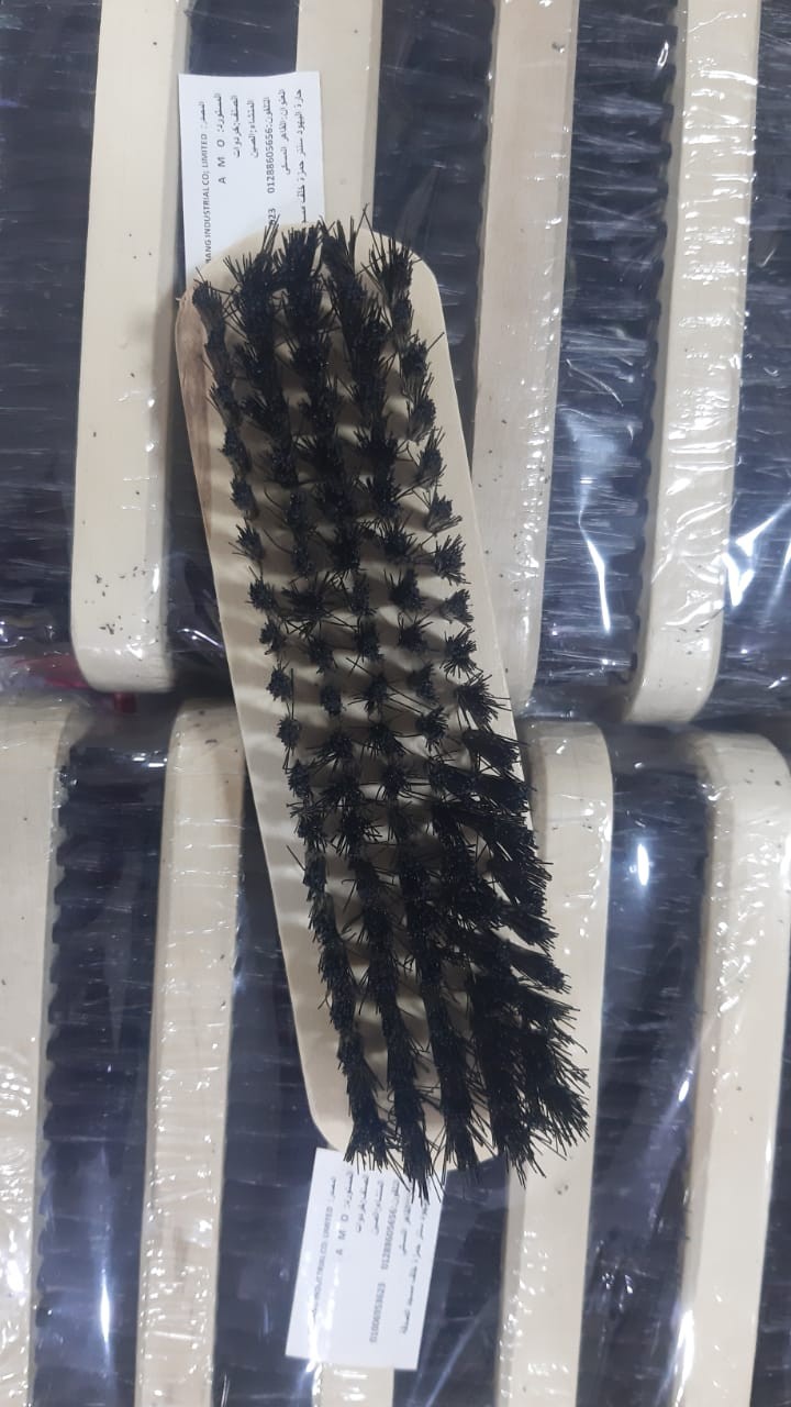 فرشاة تلميع احذيه خشب