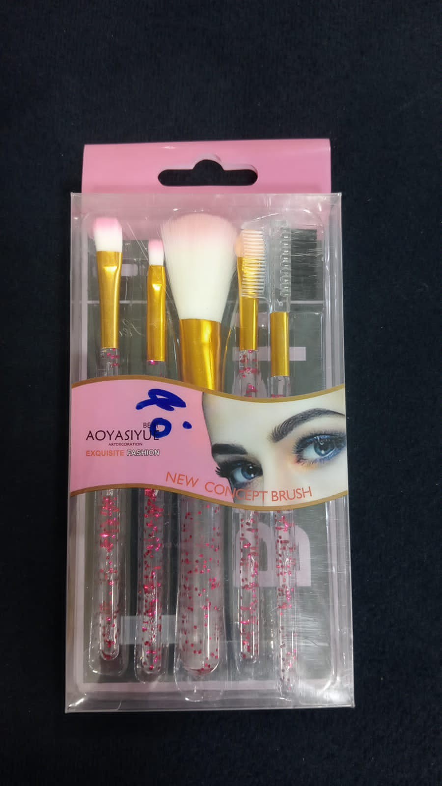 طقم فرش مكياج ٨ قطع لوكس