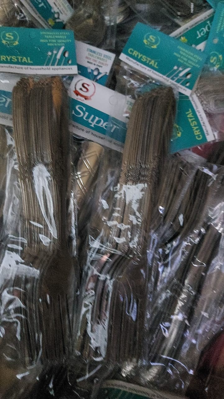 طقم معالق اكل ١٢ قطعه كارت اخضر