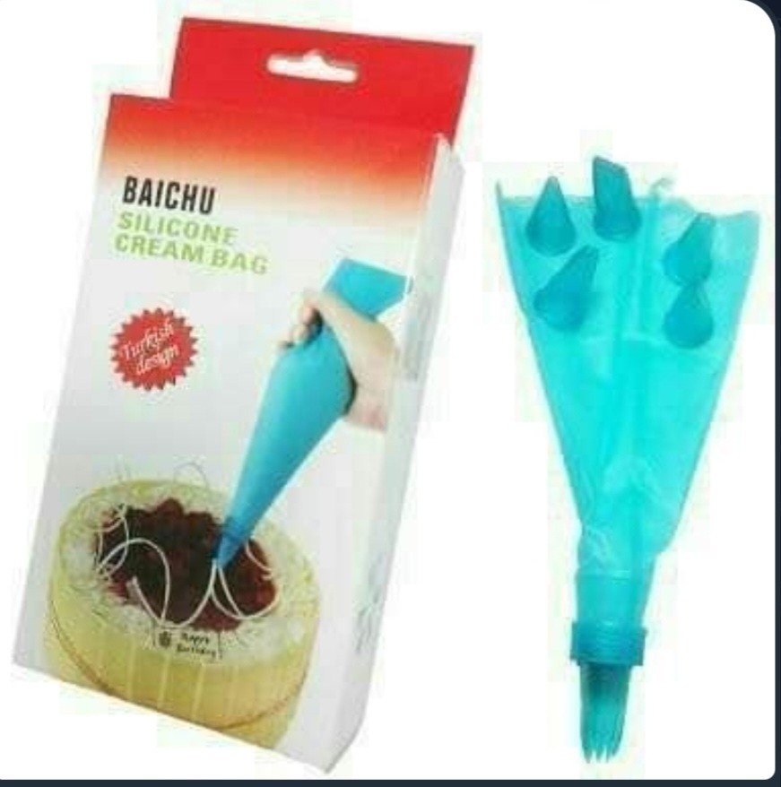 قمع كريمه سيليكون فى علبه 7 قطع مستورد