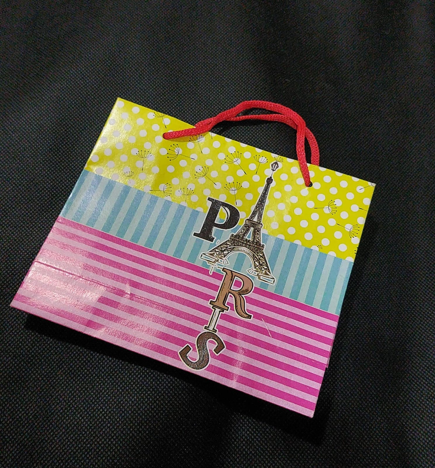 شنطة هدايا ورق شعبى مقاس ١٥ فى ١٨