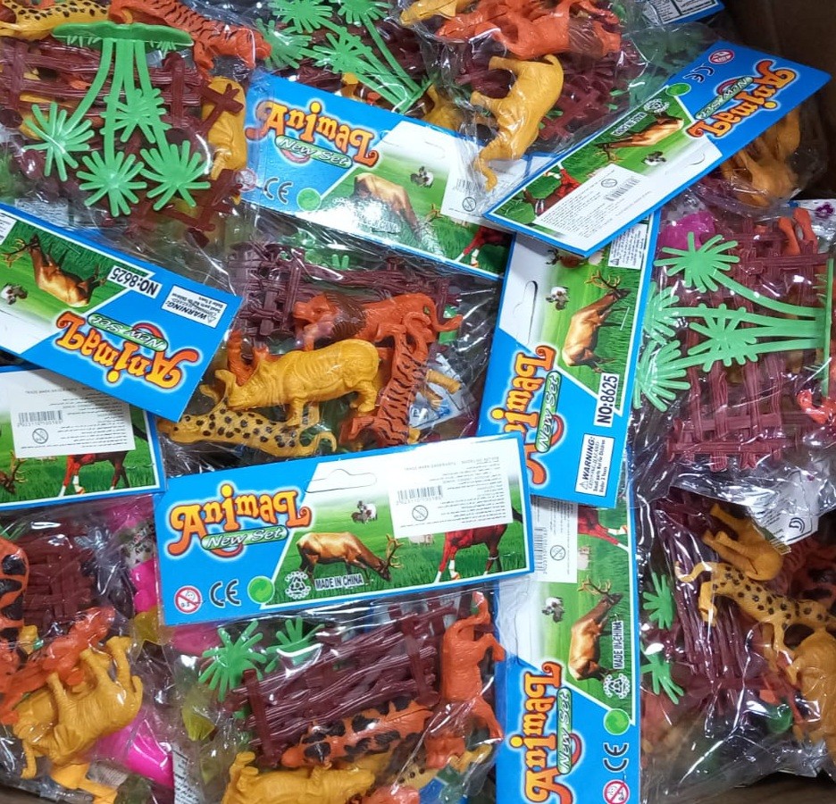 لعبة حيوانات الغابه صغير