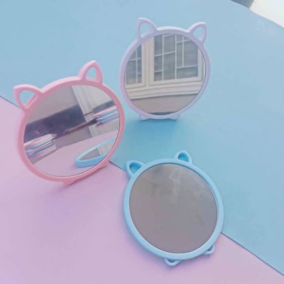 مراية مكتب باستاند