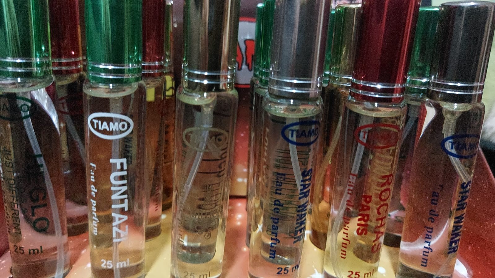 زجاجة عطور تيامو