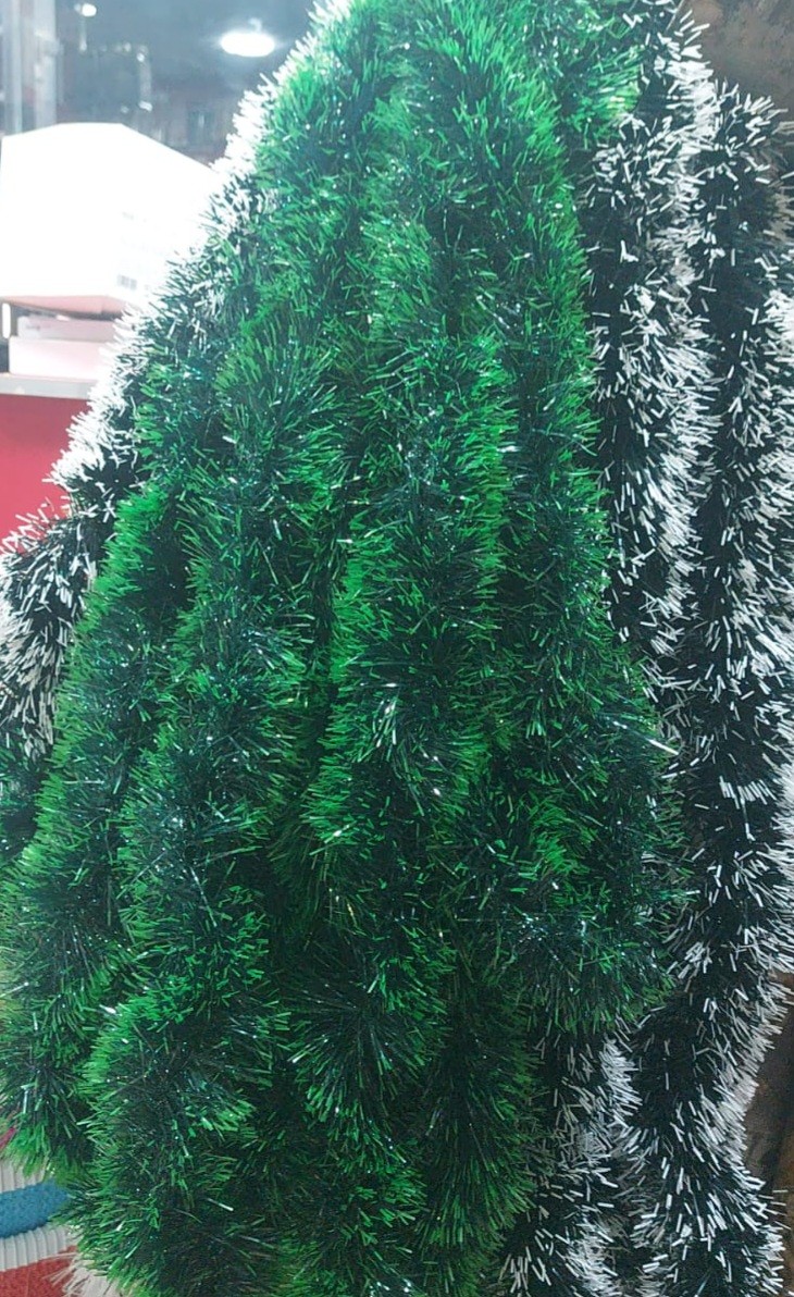 فرع زينه لوكس اخضر وابيض واسود