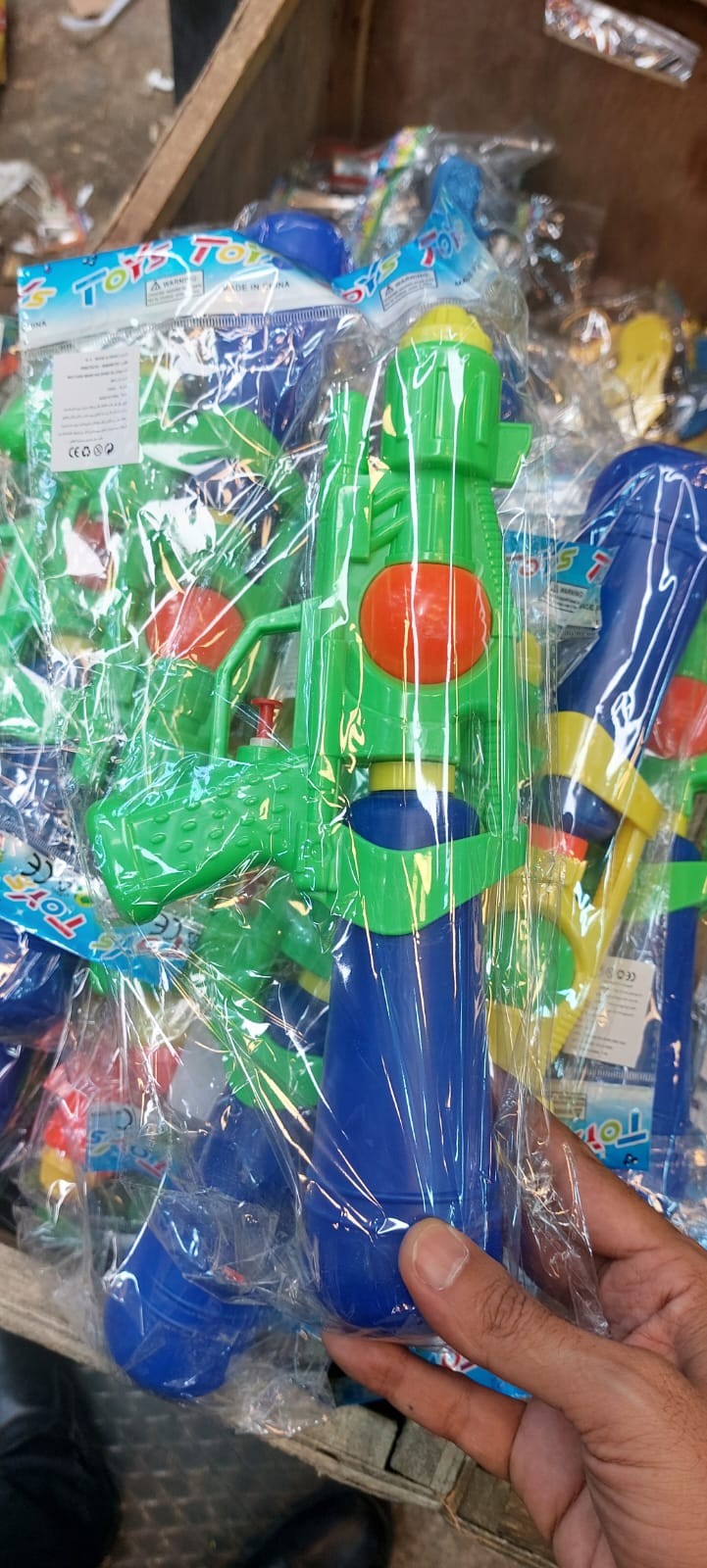 مسدس مياه مقاس ٤
